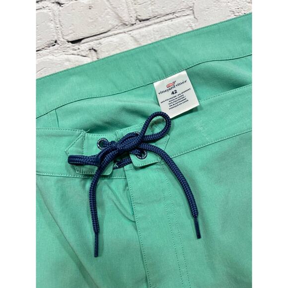 Lot of 3 Vineyard Vines Board Shorts size 42 A627 - Picture 6 of 13